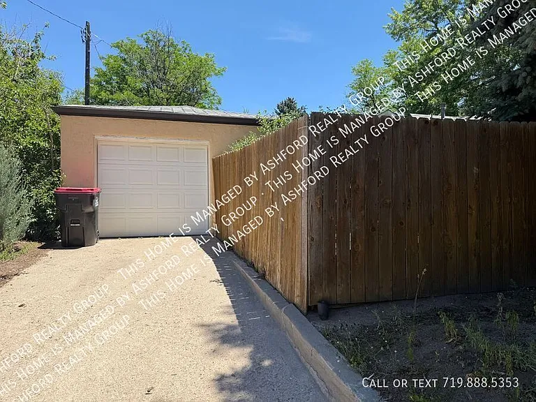 1220 E San Rafael St — Photo 20