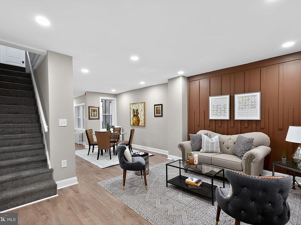 1st image of 2002 Laveer St