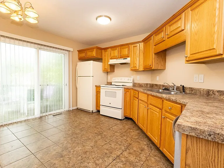 4705 Montview Dr — Photo 20