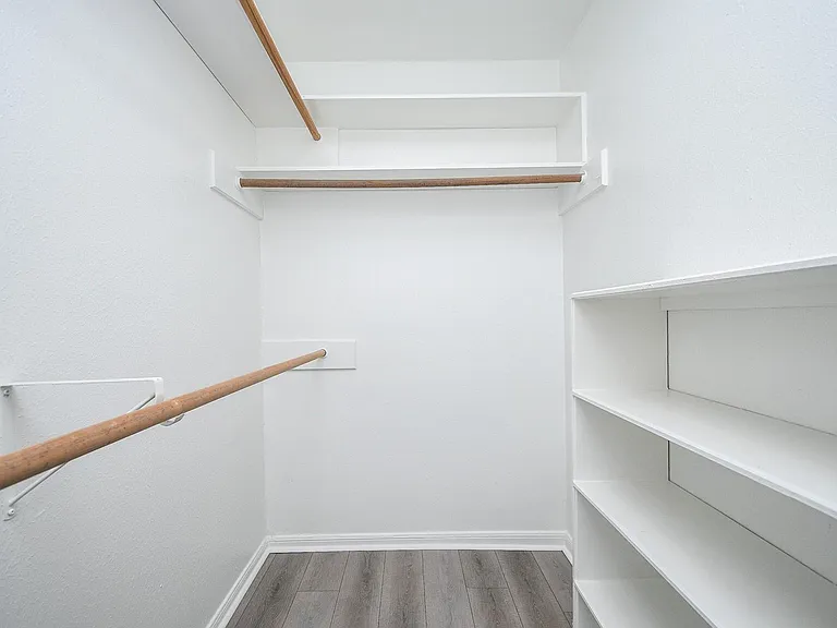 10903 Shawnbrook Dr — Photo 14