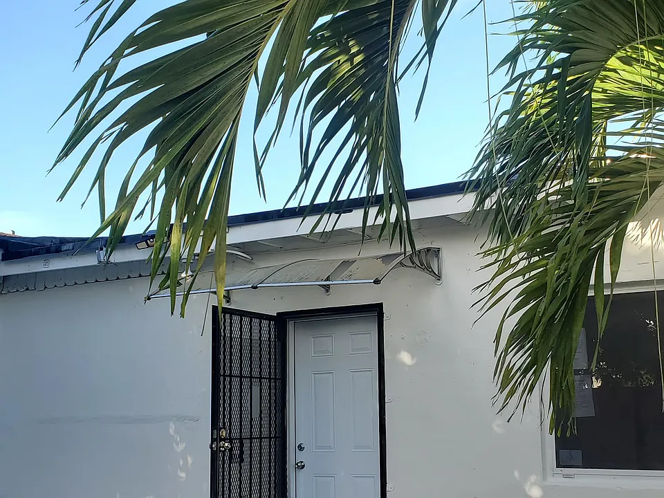 One bedroom apartment newly renovated!