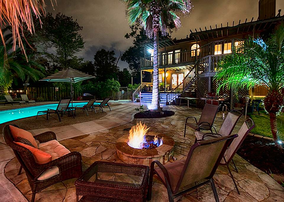 1st image of 3511 W Country Club Dr