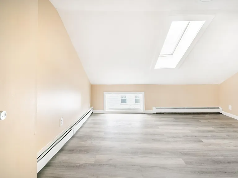 69 2nd St #3 — Photo 10