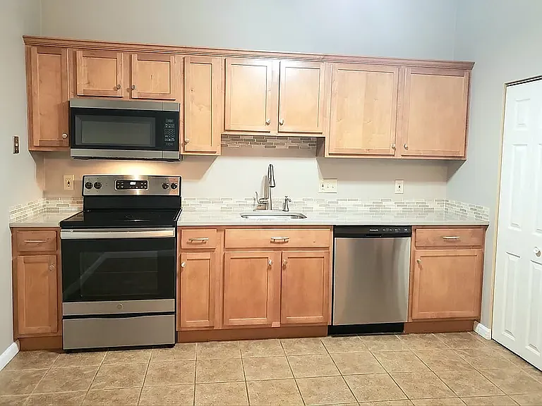 31 Elizabeth St #102 — Photo 28