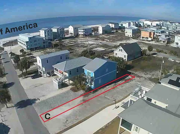 104 32nd St Suite C, Mexico Beach, FL 32456