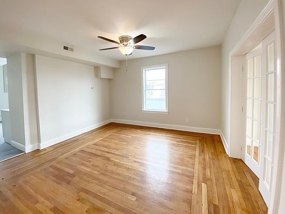 2nd image of 3-74 Eutaw St #3