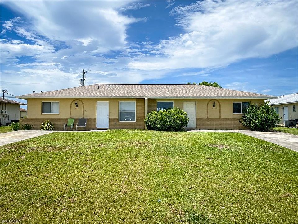 1st image of 1028/1030 NE 8th Pl