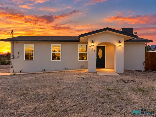 704 Spruce St, Truth Or Consequences, NM 87901