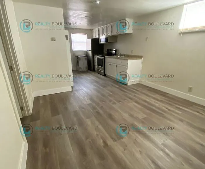 520 Locust St #B — Photo 6