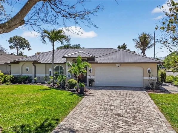 8518 Cypress DR S, FORT MYERS, FL 33967