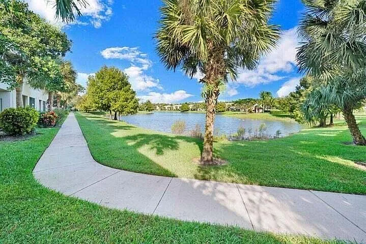 5219 Palmbrooke Cir — Photo 6