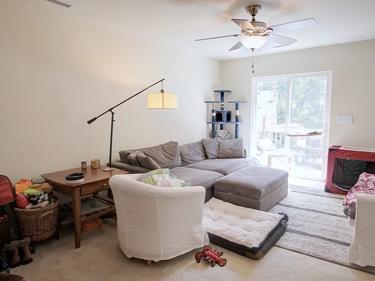 100 Stratford Lakes Dr #110 — Photo 6
