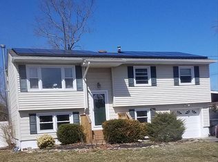 136 Leaf Ln, Toms River, NJ 08753
