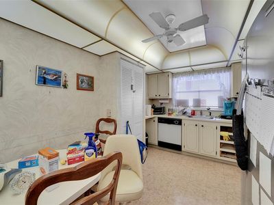 9541 Sunrise Lakes Blvd #206, Sunrise, FL, 33322