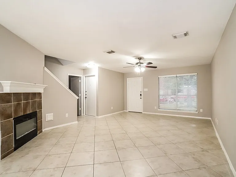 6507 Briargate Trl — Photo 4