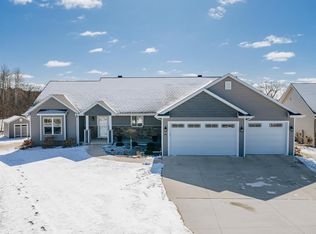 1961 W Kohl Dr, Appleton, WI 54913