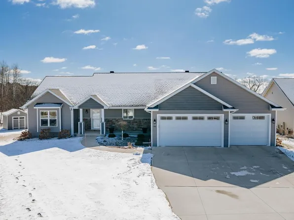 1961 West Kohl DRIVE, Appleton, WI 54913