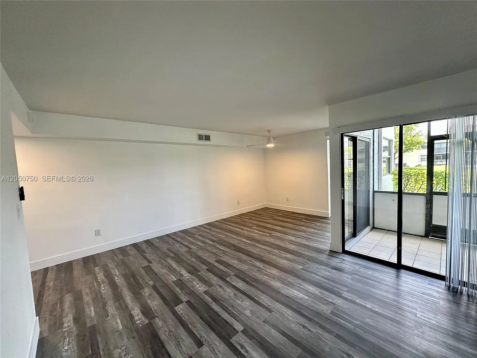 Lakeshore Condo I — Photo 4