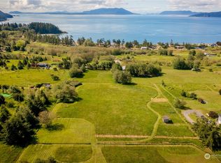 4055 Sunny Hill Ln, Lummi Island, WA 98262