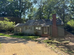 22 Oakwood Dr, Chapel Hill, NC 27517