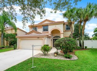 7574 Oak Grove Cir, Lake Worth, FL 33467