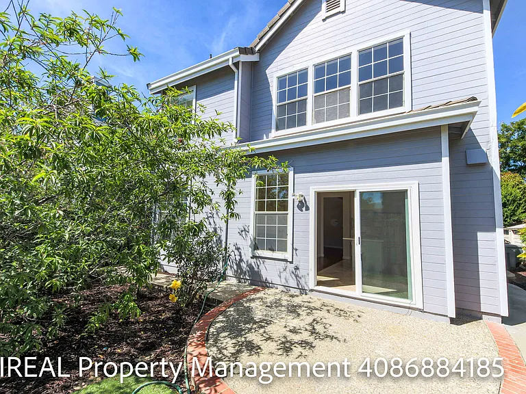 4202 Cambridge Way — Photo 33