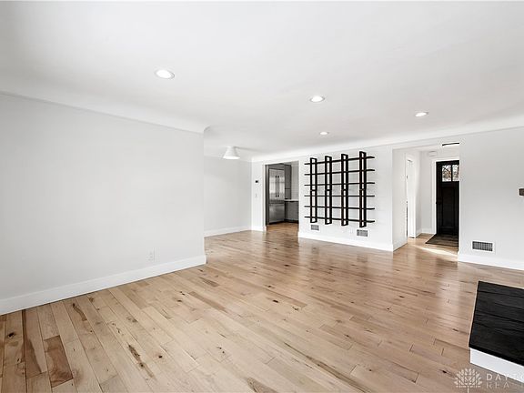 4th image of 8160 Hopewell Rd