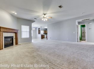 719 E Pointe Court Ln, Mustang, OK 73064