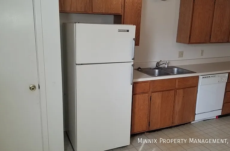 2119 S Loop 289 #B — Photo 6