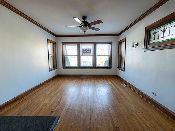 4th image of 5109 W Gunnison St #1