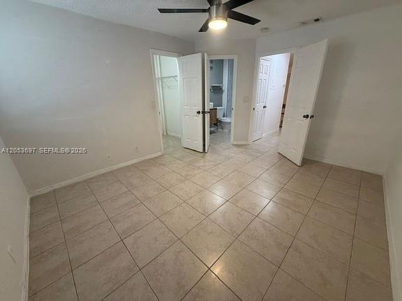 4th image of 3410 Pinewalk Dr N APT 818
