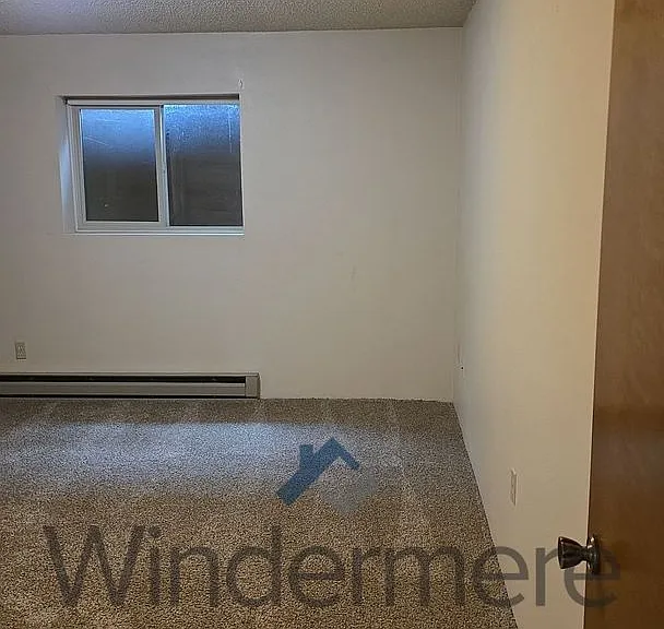 763 1/2 Village Way — Photo 14