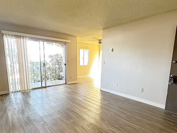 3rd image of 1180 Felspar St APT 4