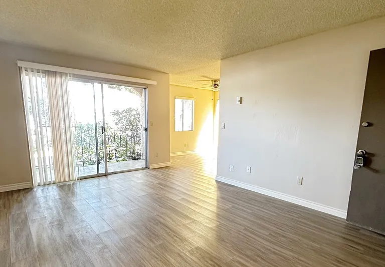 1180 Felspar St #4 — Photo 3