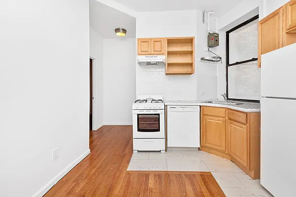 Rented by Compass | media 2