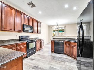 8110 W Groom Creek Rd #12, Phoenix, AZ 85043