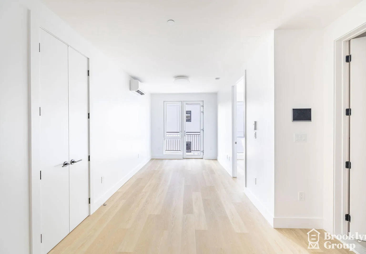 3308 Glenwood Road — Photo 2