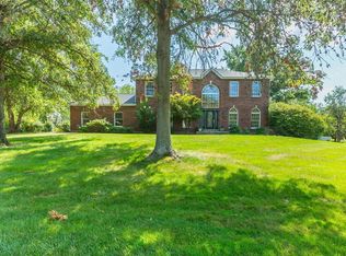 338 Round Tower Dr E, Saint Charles, MO