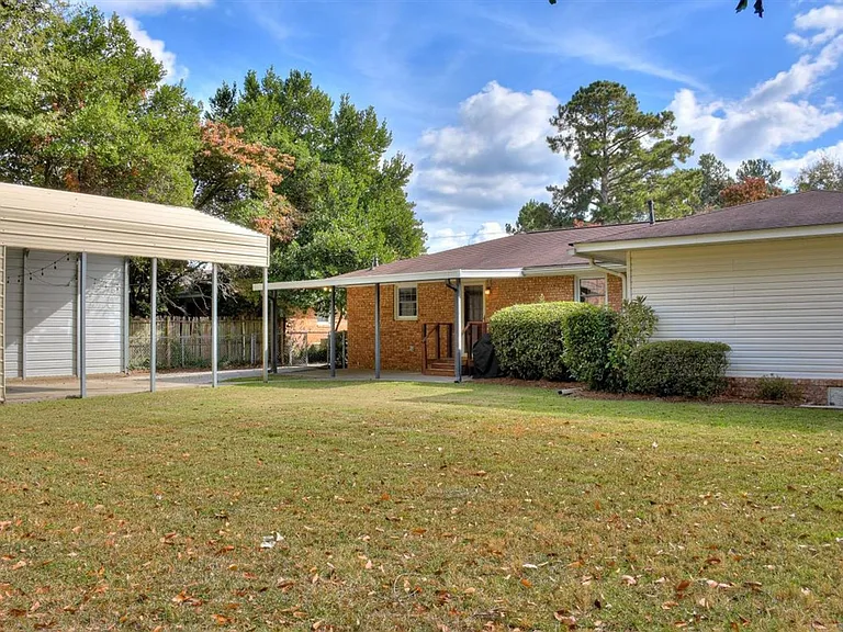 3649 Lynnwood Dr — Photo 28