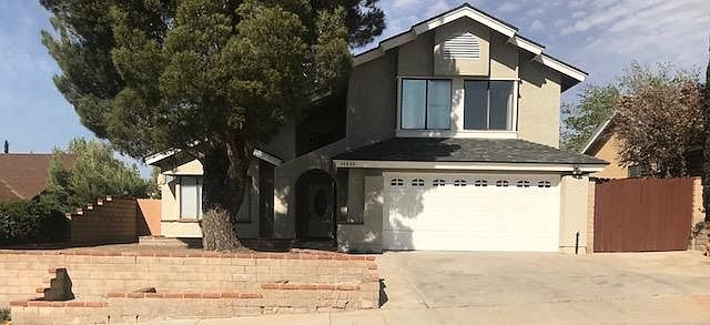 1st image of 36830 Desert Willow Dr