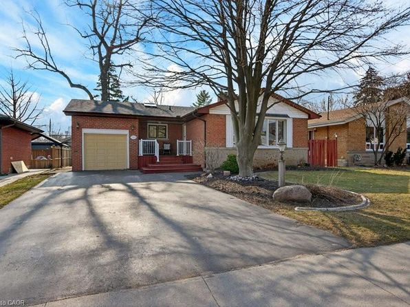 362 Pepper Dr, Burlington, ON L7R 3C9