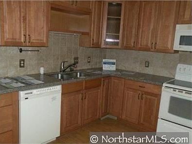 5th image of 309 Kathy Ln NE