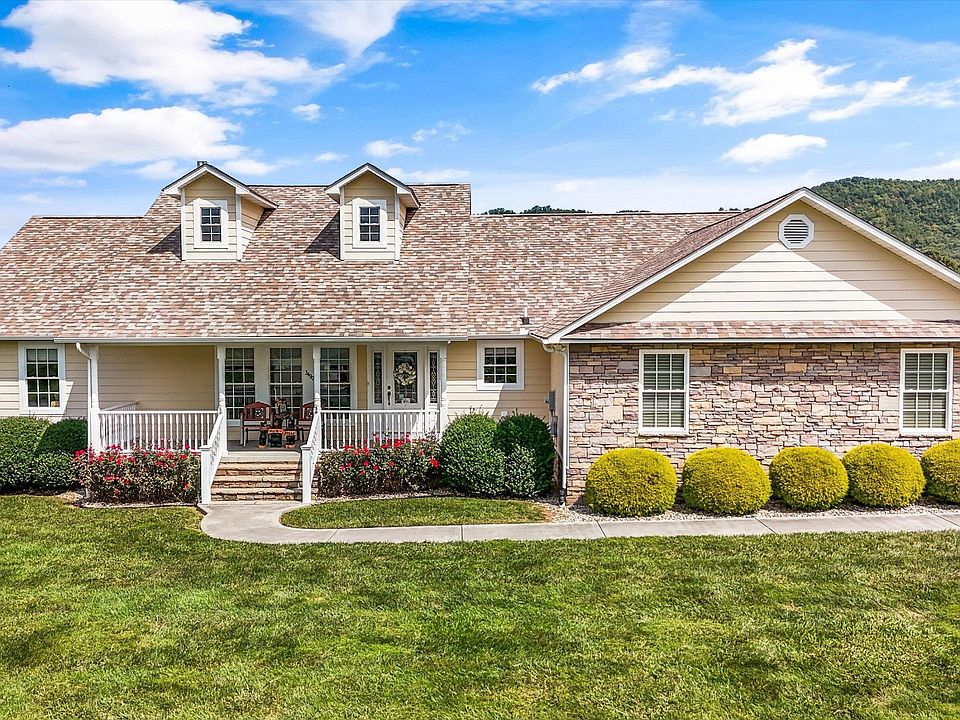 1st image of 3490 Colton Cir