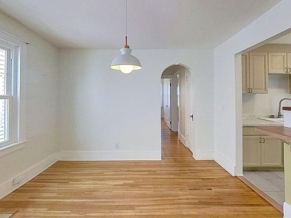 3rd image of 386 Stillwell Ave #1
