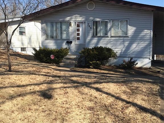 3rd image of 743 Shepley Dr