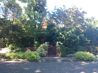 3355 E Laurelhurst Dr NE, Seattle, WA 98105