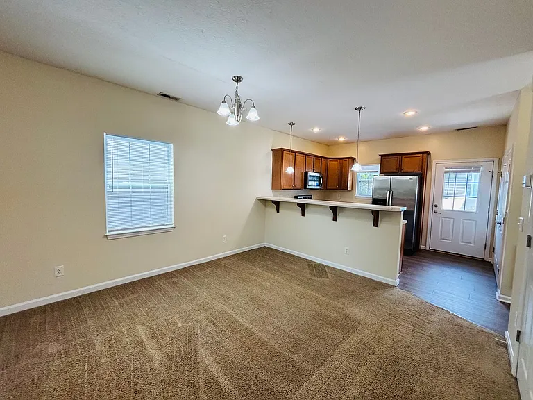 1725 Aden Ln — Photo 19