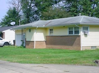 2806 Heather Ln NW, Warren, OH