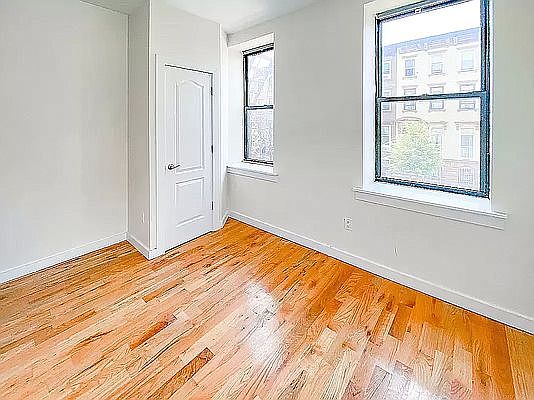 5th image of 591 Franklin Ave #9CL