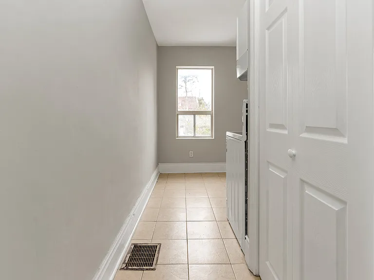 73 High St #73 HIGH ST BARRIE — Photo 3